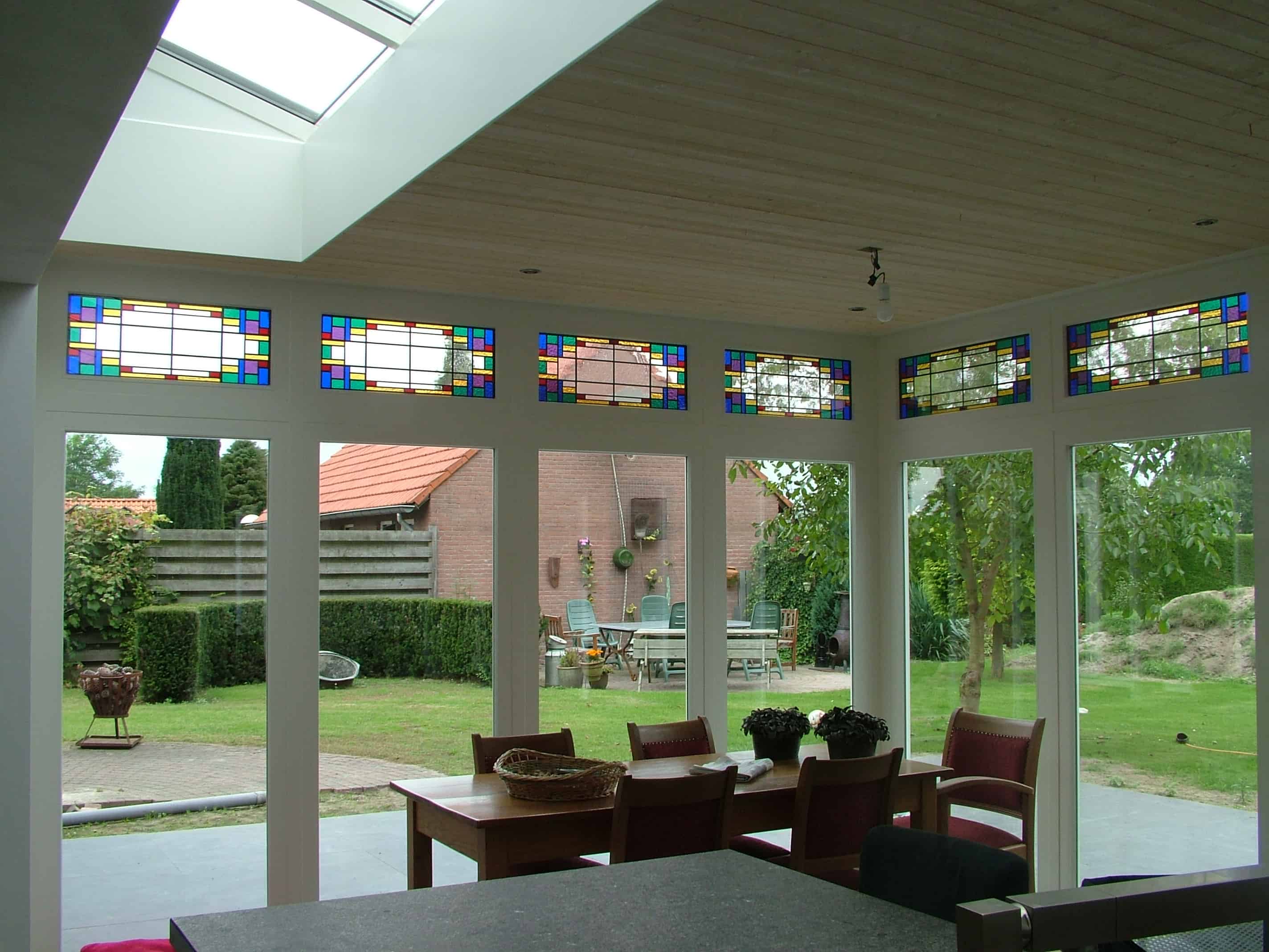 Gebrandschilderd glas in de showroom